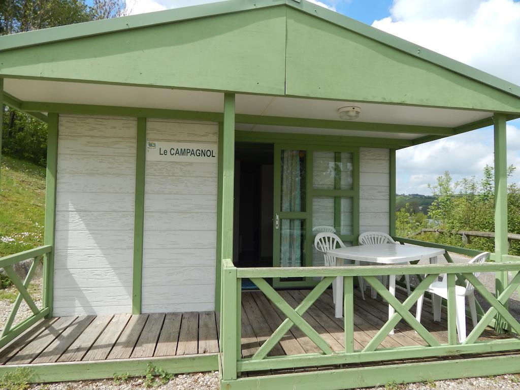 Hotel Camping Du Moulin Meyrieu-les-Etangs Pokoj fotografie