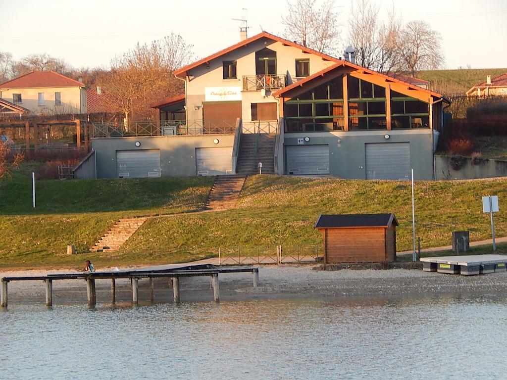 Hotel Camping Du Moulin Meyrieu-les-Etangs Exteriér fotografie