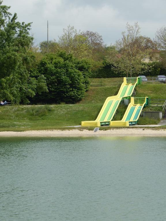 Hotel Camping Du Moulin Meyrieu-les-Etangs Exteriér fotografie