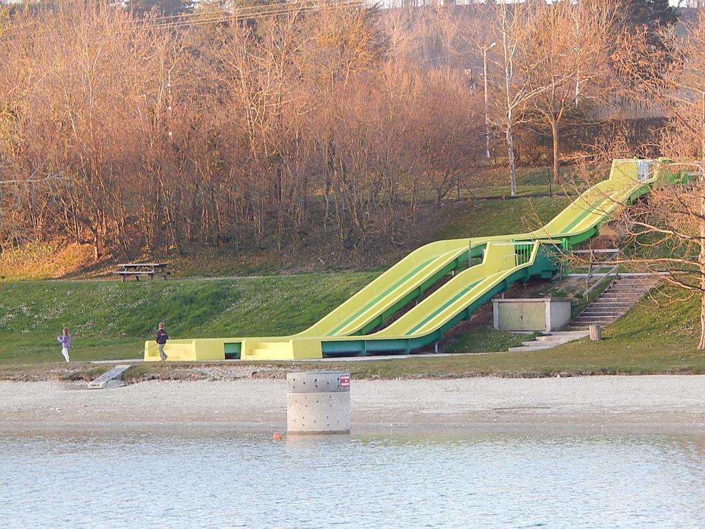 Hotel Camping Du Moulin Meyrieu-les-Etangs Exteriér fotografie